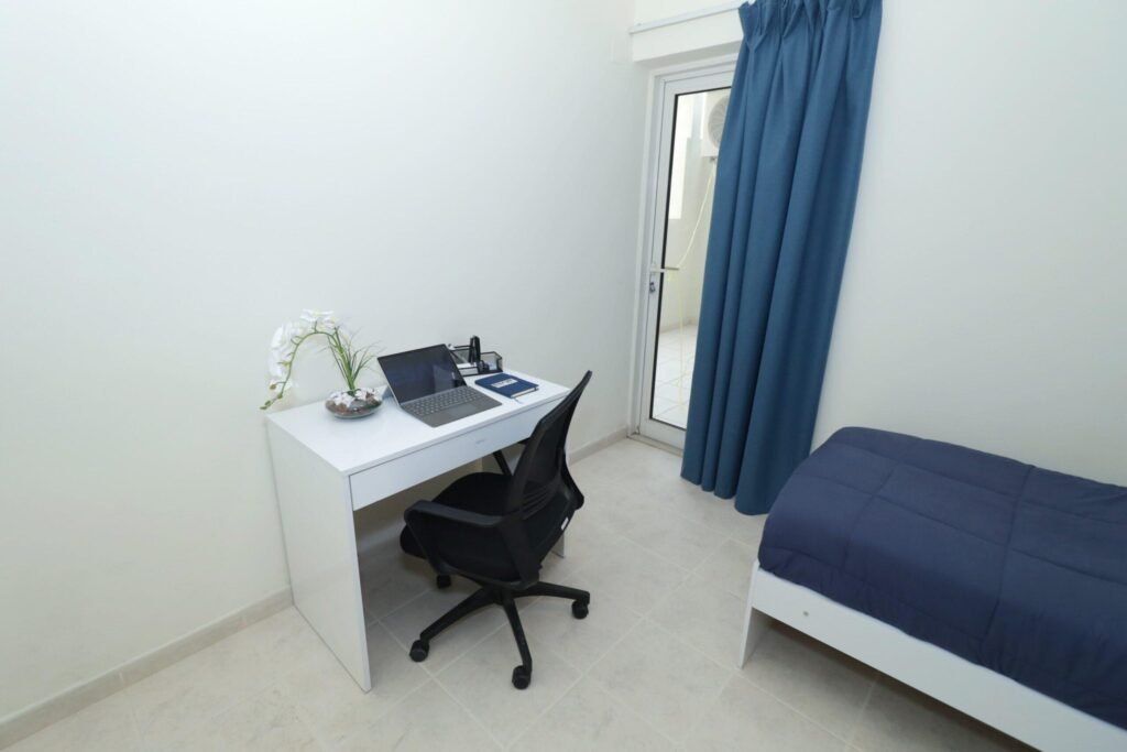 Comfortable private room for rent in city center